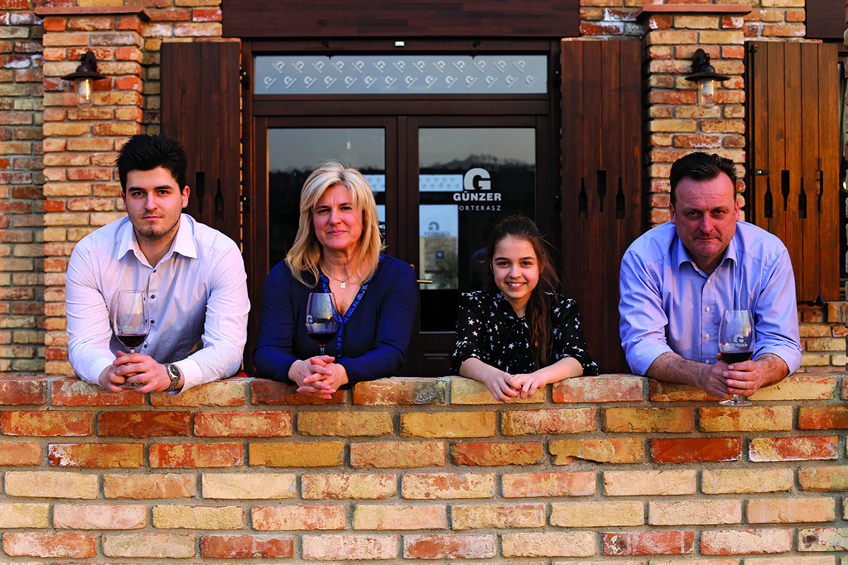 Family members of Günzer Winery